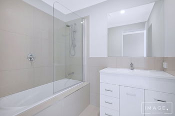 Image 5 for 1/3 Mount Crosby St, Park Ridge  QLD  4125