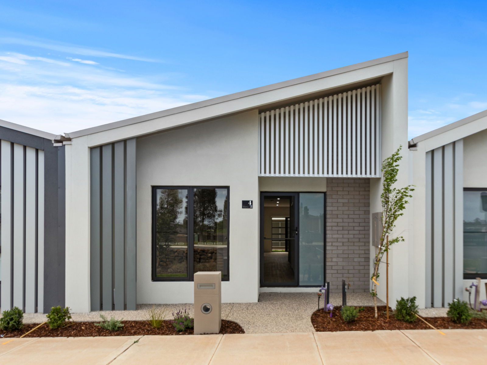 Main listing image for 4 Immerse Walk, Wyndham Vale  VIC  3024
