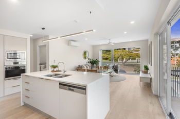 Image 3 for 5/3 Seven Oaks St, Taringa  QLD  4068