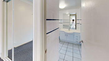 Image 4 for 2/13-15 Anne Ave, Broadbeach  QLD  4218