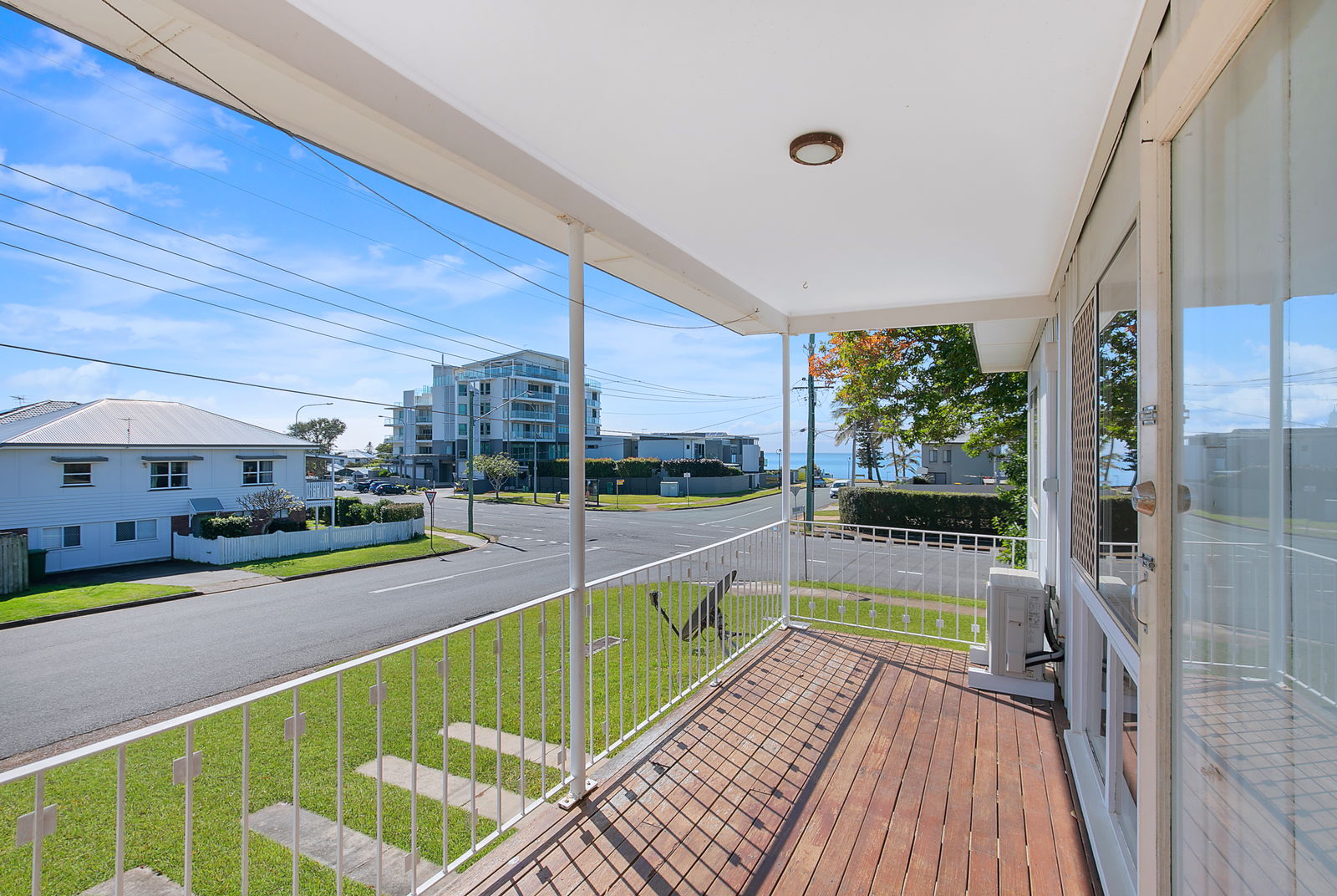 Main listing image for 1/109 Prince Edward Parade, Scarborough  QLD  4020