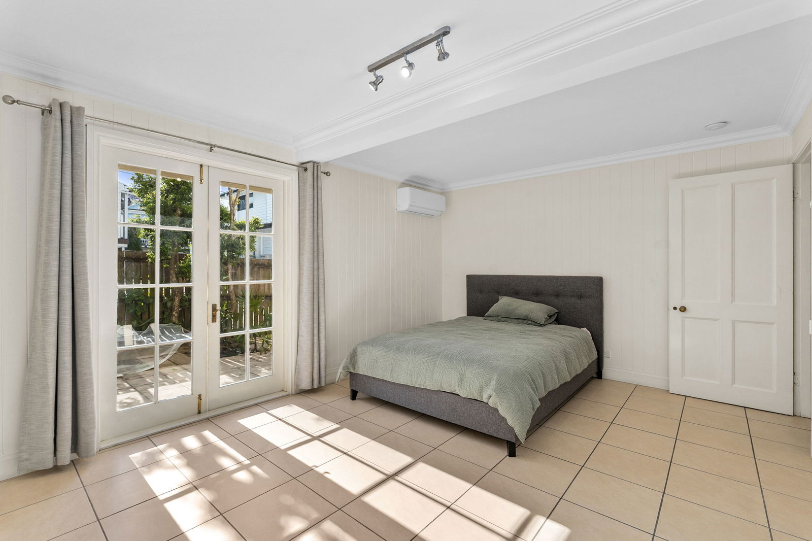Main listing image for 20 Ross St, Woolloongabba  QLD  4102