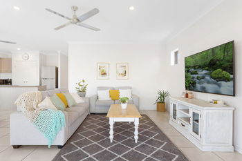 Image 6 for 28 Crater St, Caloundra West  QLD  4551