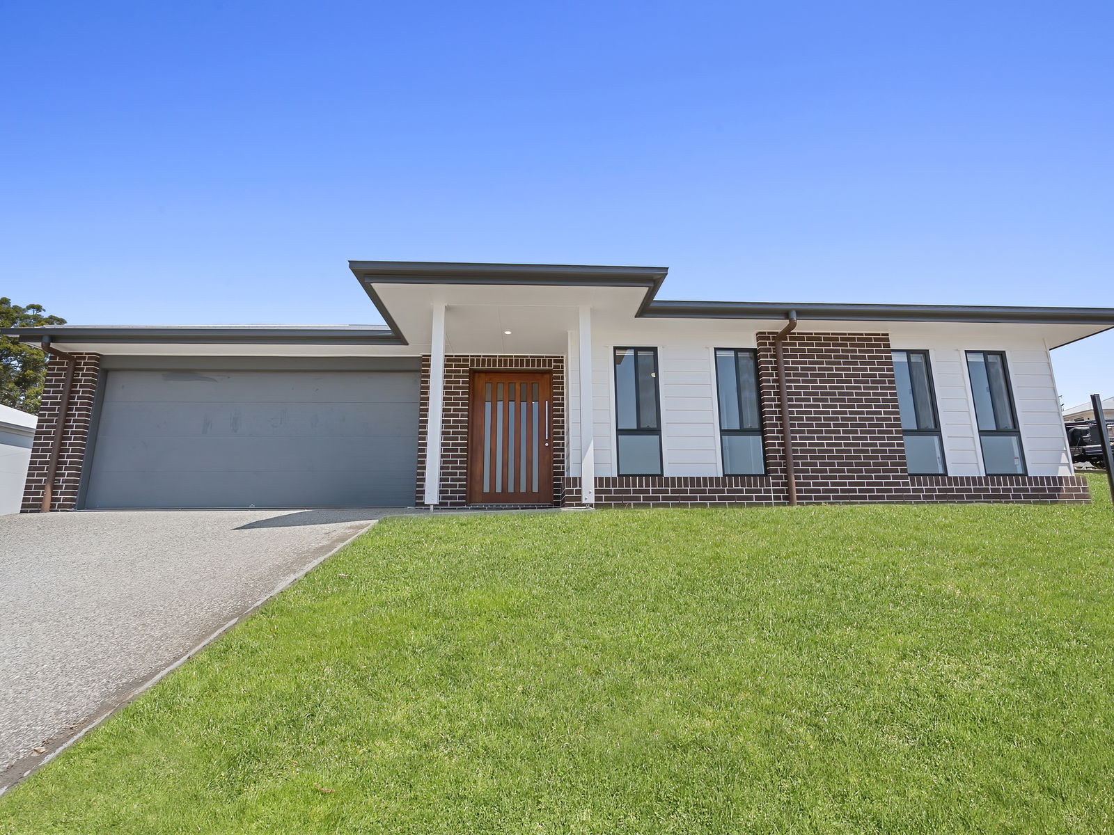 Main listing image for 61 Brickfield Cres, Southside  QLD  4570