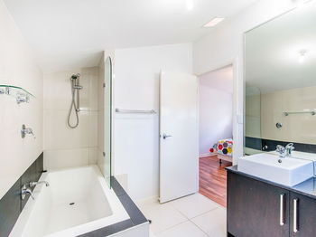 Image 6 for 24 Binya Street, Holland Park  QLD  4121