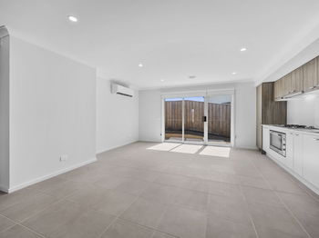 Image 3 for 10 Dryden Avenue, Manor Lakes  VIC  3024