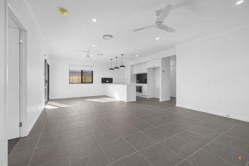 Image 5 for 15 Boomi Ave, South Maclean  QLD  4280