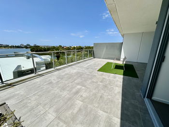 Image 3 for 2107/397 Christine Ave, Varsity Lakes  QLD  4227