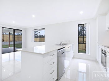 Image 3 for 1/96 Baird Circuit, Redbank Plains  QLD  4301