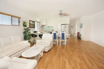 Image 3 for 38 Bells Reach Dr, Caloundra West  QLD  4551