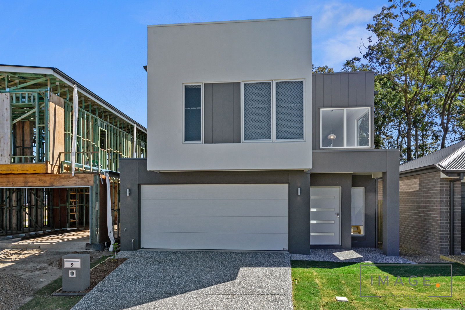 Main listing image for 9 Rainworth Pl, Doolandella  QLD  4077