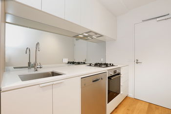 Image 4 for 203/8 Hallenstein St, Footscray  VIC  3011