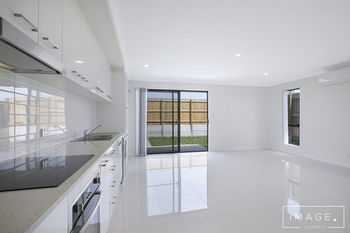 Image 4 for 1/4 Mount Emerald Street, Park Ridge  QLD  4125