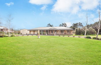 Image 3 for 3 Fairway Ct, Pakenham  VIC  3810