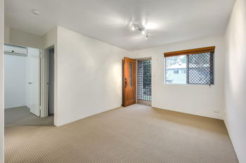 Image 4 for 1/16 Figgis St, Kedron  QLD  4031