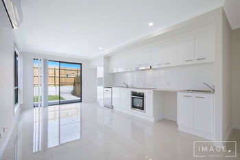 Image 3 for 2/4 Mount Emerald Street, Park Ridge  QLD  4125