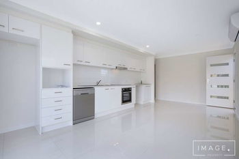 Image 5 for 2/4 Mount Emerald Street, Park Ridge  QLD  4125