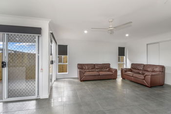 Image 3 for 40 Wood Cres, Baringa  QLD  4551
