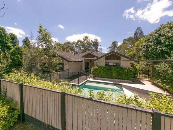 Main listing image for 16 Saffron Pl, Seventeen Mile Rocks  QLD  4073