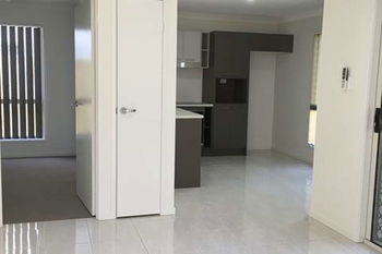 Image 5 for 2/89 Jones St, Rothwell  QLD  4022