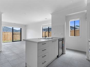 Image 4 for 89 Munro Drive, Charlemont  VIC  3217