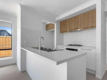 Image 3 for 89 Munro Drive, Charlemont  VIC  3217