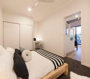 Image 4 for 12/30 Jordan St, Greenslopes  QLD  4120