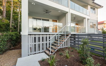 Image 3 for 2/20 Houthem St, Camp Hill  QLD  4152