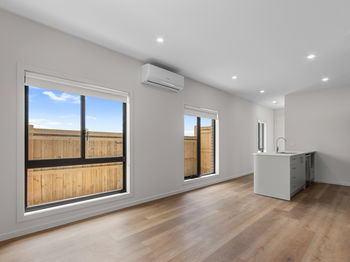 Image 5 for 2 Swansea Rd, Manor Lakes  VIC  3024