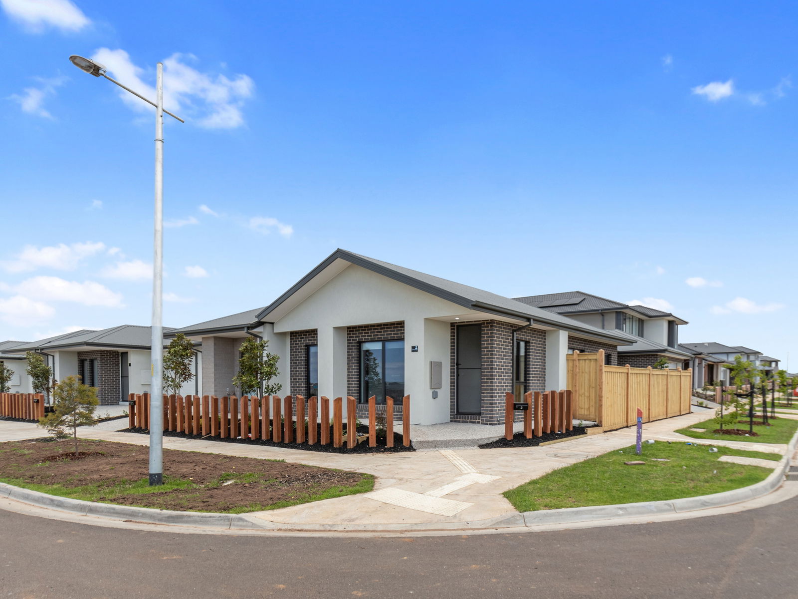 Main listing image for 2 Swansea Rd, Manor Lakes  VIC  3024