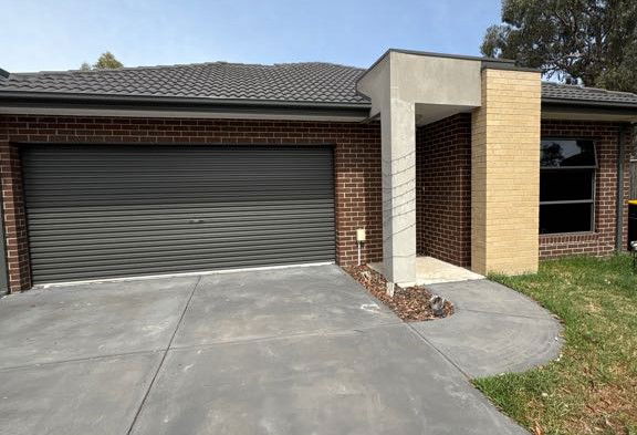 Main listing image for 2 Burssi Cct, Doreen  VIC  3754