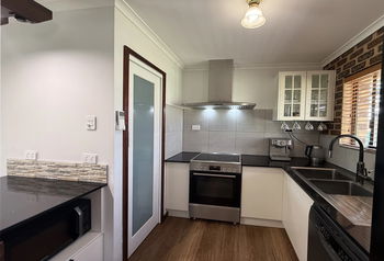 Image 3 for 36 Bywater St, Hillcrest  QLD  4118