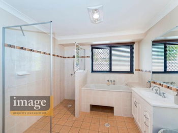 Image 5 for 4 Bowerbird Ct, Cashmere  QLD  4500