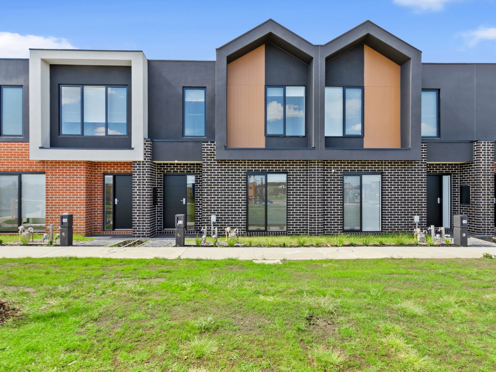 Main listing image for 12 Goss Walk, Donnybrook  VIC  3064