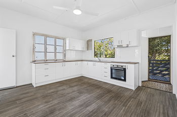 Image 3 for 2/231 Bradman Ave, Maroochydore  QLD  4558