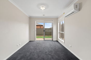 Image 5 for 6 Keynes Pl, Strathtulloh  VIC  3338
