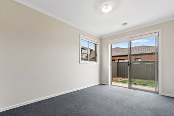 Image 6 for 6 Keynes Pl, Strathtulloh  VIC  3338