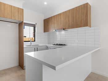 Image 3 for 50 Gagan Cres, South Morang  VIC  3752