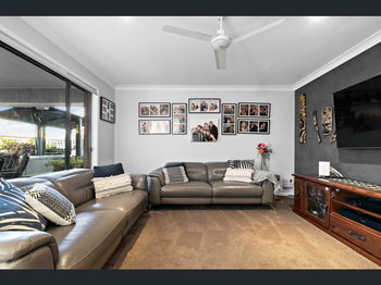 Image 5 for 1 Kempsey Cl, Fitzgibbon  QLD  4018