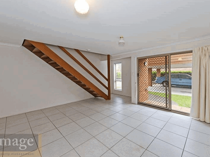 Main listing image for 4/6 Manila St, Beenleigh  QLD  4207