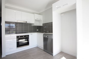 Image 3 for 2/9a Chatham Street, Margate  QLD  4019