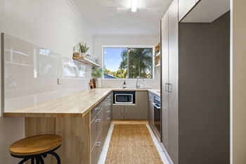 Image 5 for 1/13-15 Marine Parade, Redcliffe  QLD  4020