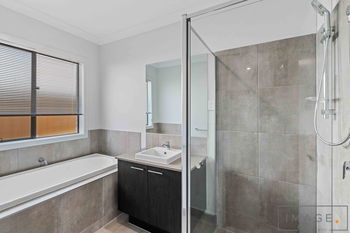 Image 6 for 21 Waratah Cct, Greenbank  QLD  4124