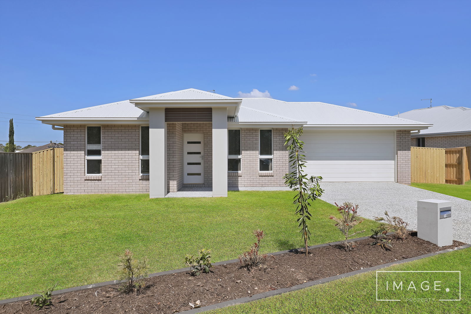 Main listing image for 19 Isabella Cl, Bald Hills  QLD  4036