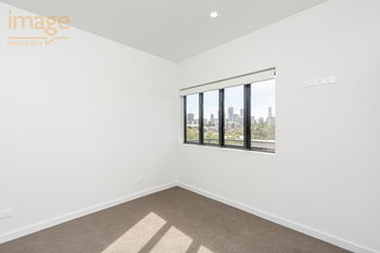 Image 5 for 401/24-26 Bromley Street, Kangaroo Point  QLD  4169