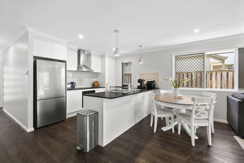 Image 3 for 53 Oxbow Cres, Lawnton  QLD  4501