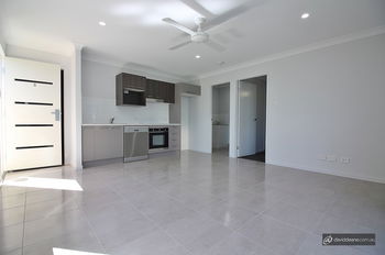 Image 3 for 2/14a Roma Street, SCARBOROUGH  QLD  4020