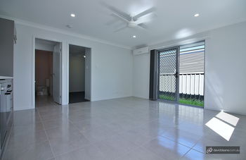 Image 4 for 2/14a Roma Street, SCARBOROUGH  QLD  4020