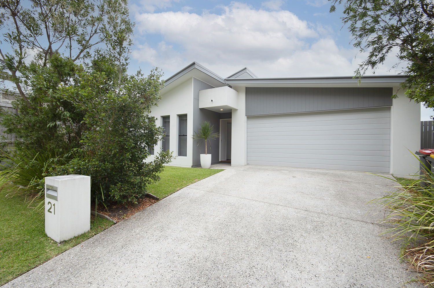 Main listing image for 21 Silver Gull Cresent, Peregian Springs  QLD  4573