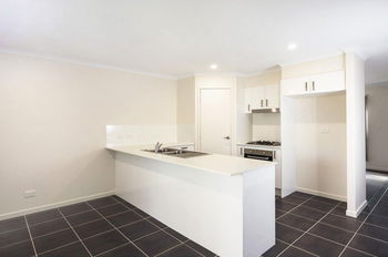 Image 3 for 1/24 Bramble St, Griffin  QLD  4503